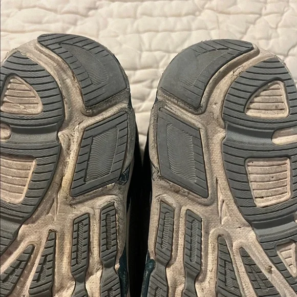 Altra Women's Sneakers 8.5 - Picture 7 of 7